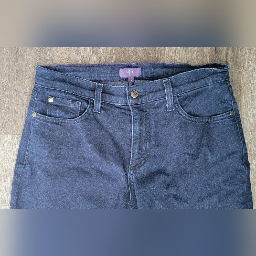 NYDJ Skinny Staight Leg Jean's Women's 4 Dark Wash Strech Denim Low-Mid Rise - Picture 4 of 15